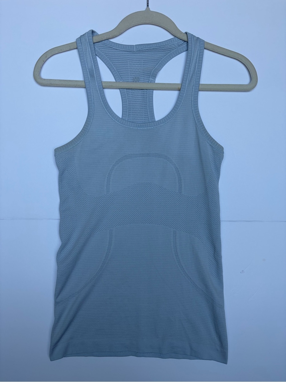 lululemon Swiftly Tech Racerback Tank Blue Size 4 Running Workout Athletic Top